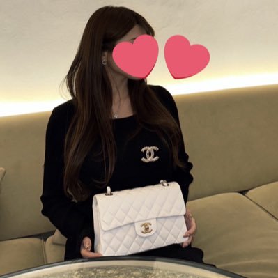 都内で歯科医師しています🦷ジュエリーだいすき💎好きなもの載せます👜🪄ベイコート会員✈️エルメス初心者ですがコツコツエルパト初めました🍊CHANEL、エルメスが1番好きです。ジュエリーだとヴァンクリが多いです🤍今年はGRAFFを買う💎♥️