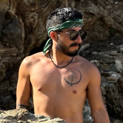 Lalox2222's profile picture. Chaparrito piel canela con lentes y nariz de broma 🤓😄 el único y muy igualable  pero inolvidable 😁😉 VETERINARIO❤️