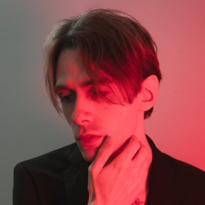 cedricdickery's profile picture. Edgelord doing 🌽
Check my links for the spice!