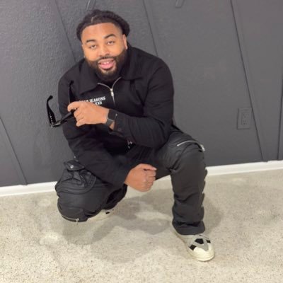 chillOUTprice's profile picture. Live positive and believe in God then you shall prosper. JSU alumnus 🐯 CEO of Straight Drop Music Family 🎤