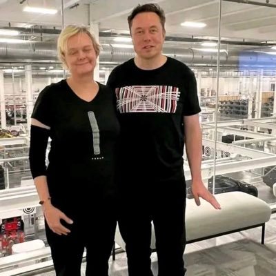 Elon Musk Manager: Managing the genius mind behind SpaceX, Tesla, Neuralink, and more. 🚀