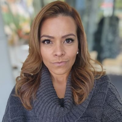 Periodista. Master en Comunicación y mercadeo. Especialista en comunicación política. Conductora y Presentadora.

San José,  Costa Rica