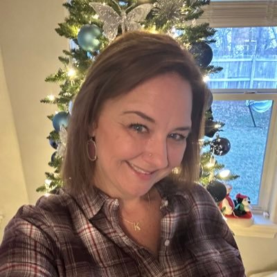 kshumbera's profile picture. wife, teacher, mother and living the good life!