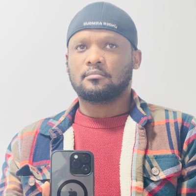 AlbertJani03's profile picture. Optimism and kindness every day 🇿🇼