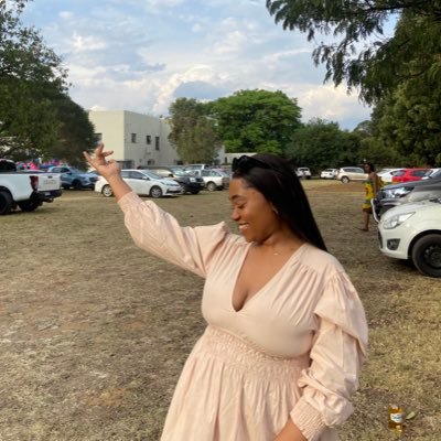 Zena_Mntolo_'s profile picture. 