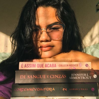 indicação de livros 📚surtando por livros🌻✨