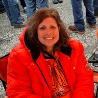 Lynn Maslinski(@lynnmas13) 's Twitter Profile Photo