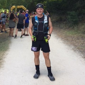 Trail runner and weight lifter in Texas. Enjoy meeting new friends around the world. #ultrarunning #powerlifting #running #marathon