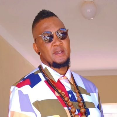 KingMaiza's profile picture. Son | Brother | Father | ❤️ Proud Dad | Aries | Foodie | @Heineken_SA @JamesonSA lover | Traveler | #KeepOnKeepingOn