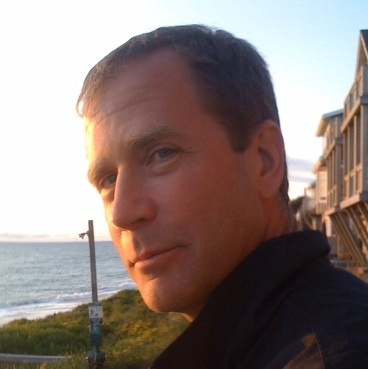 Clean energy advocate, creative lead at @publitek, marketing director at @GridForward, skier, snowboarder, motorcyclist, runner, brewer, Portland fan