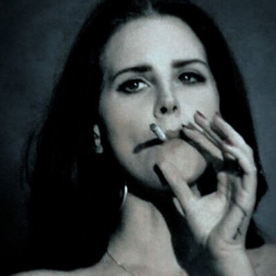 yywhoo's profile picture. ok