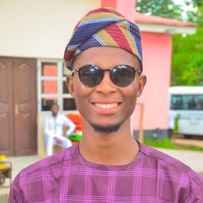 Photographer/Cinematograper 📸 🤍💙 || SA on Photography to Akoko North West LG Chairman || Chelsea FC || CR7 🇵🇹 || YBNL 👑 || Original Ondo Boy 🌞