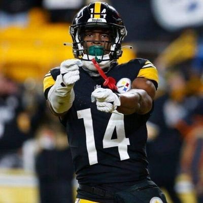 I talk aboug alot of sports 
Steelers Pens🐧 Heat🔥 Pirates 🏴‍☠️Ducks🦆 24
