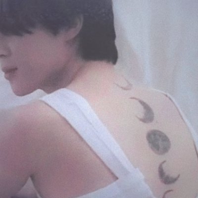 happyheadspace7's profile picture. ✨ ot7 ✨ '97 line ✨ writer of things ✨