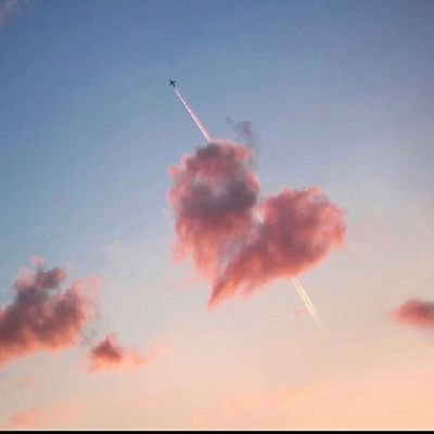 evee_1517's profile picture. 'Tudo é possível, se você acreditar'. _

🥣🩰🦢🍎🧨

Perfil pra comentar reality -
 repostar paisagens e animais 🥰