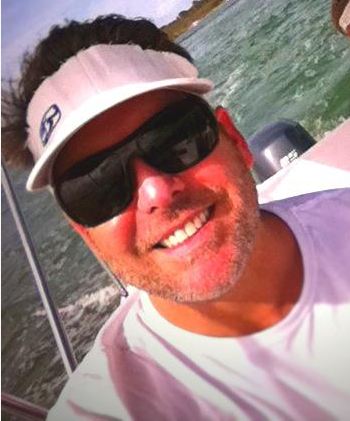 CaliFloridian creative with a disposition for doing things the right way. Lives in Sydney, Human Centred Designer, likes hot sauce. Husband, father.
