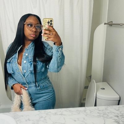 tune in to Details with Dej ❤️ https://t.co/VVdMRxwSrN