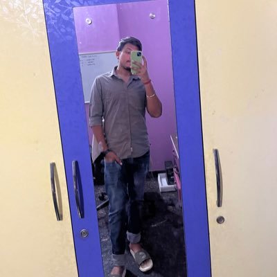 VyomShukla_'s profile picture. 