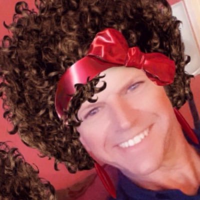 NewloveIan's profile picture. 