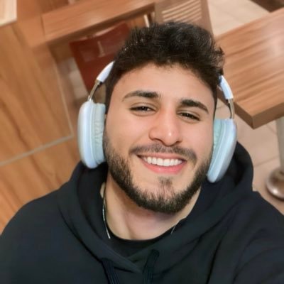 Marqueshuugo's profile picture. Software Engineering.