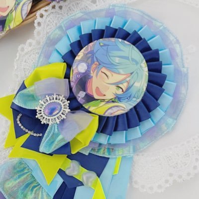 ロゼットを作成しています🪄🫧 ̖́- ¦そらさんToraさんとの合同サークル『気ままにめいきんぐ』(@s_kimama_n)