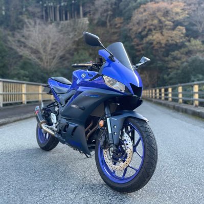 YZF-R25 2022年9月納車🏍🔰 R6に乗るのが夢🩶