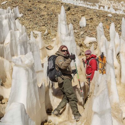 me gusta la Historia militar, Aventurero, Montaña, sierras, paracaidismo, Rugby-