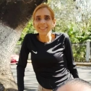 Disfrutando de lo mejor que me ofrece el camino. En constante aprendizaje, Soy un intento diario de evolución.