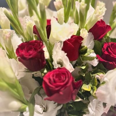 Manno19213181's profile picture. Engaged💍❤️/ Ex-islamian🌲                        
                      
 We meet everyone for a reason either it's a blessing or a lesson !