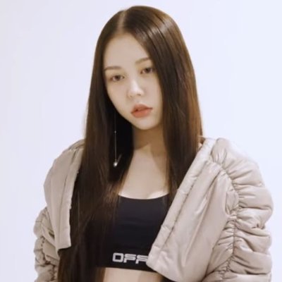 st4rstom's profile picture. ☆*: .｡. o(≧▽≦)o .｡.:*☆ 

: : : ╰╮@tripleS ╭╯ : : :