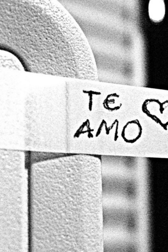 Girl_Post's profile picture. Even though I am not perfect, and pretty on the outside, it dosn't mean I'm thouse things on the inside. I love for who I am.