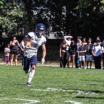 G.W Graham🇨🇦 C/O 26 SLOT/DB HT:6’1 Lbs:165 email: marshallcone29@gmail.com