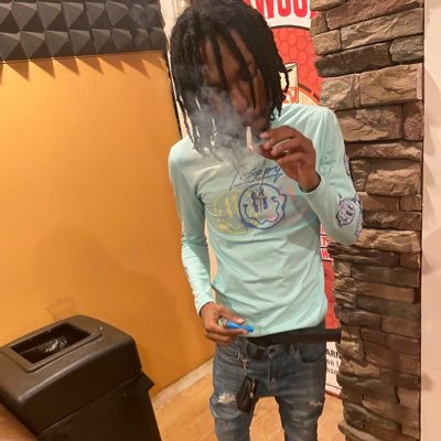 O $ L | I make music you can get robbed to, and sell jewelry you’ll get robbed for HeazyGuerrero@gmail.com