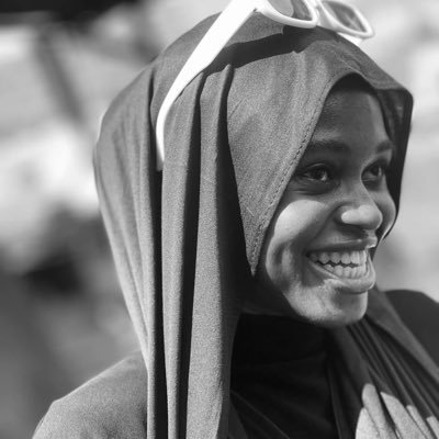 Scarf vendor |Fashion designer | Beader | Anime lover |