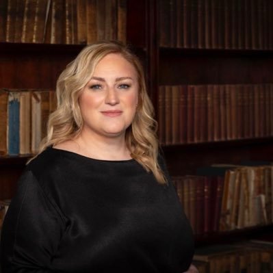 Author, Journalist, Broadcaster, Event MC, Eisenhower Fellow @EF_Fellows Boards @cc_irlandais Documentaries @RTEOne #LastNunsInIreland #FertilityShock