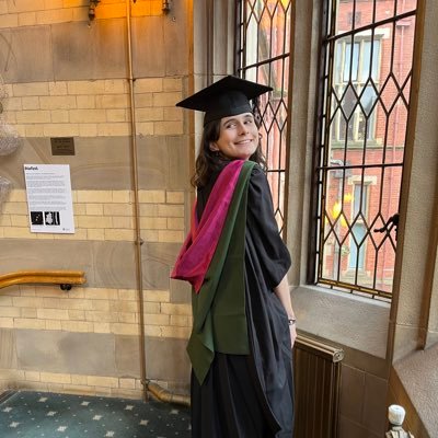 Paediatric Mainstreams Schools Therapist 🌼 MMedSci Speech and Language therapy 🌻 English Language BA(Hons) Grad 🐝