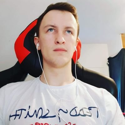 AzuryannT's profile picture. Comment y vont ceux-là ?