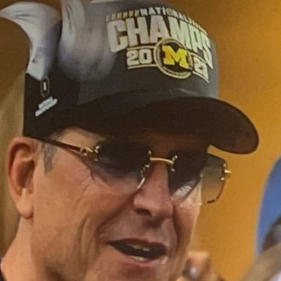 Proud Navy veteran. Michigan Wolverines, Cleveland sports fan. Proud Liberal Democrat #TheResistance #DumpTrump 🇺🇸🏴☠️. Psalm 84:11