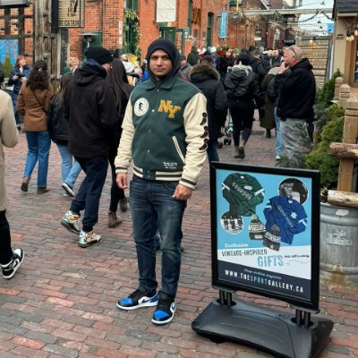 AhadullahKhwaja's profile picture. 😴