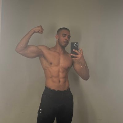 AnthonyIciano's profile picture. 