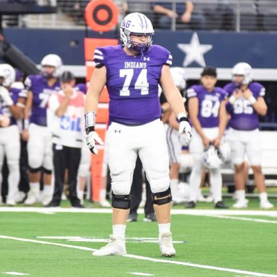 PNG 2025 | 6’5 310| 3.7 GPA| RT/LT | #74 |🥇Team all District x2| State champion |