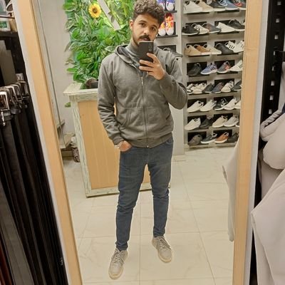 RamyHes15866502's profile picture. لا حياه بدون صلاة🌚
