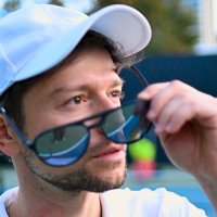 Igor Hiller (@dinkdifferent) 's Twitter Profile