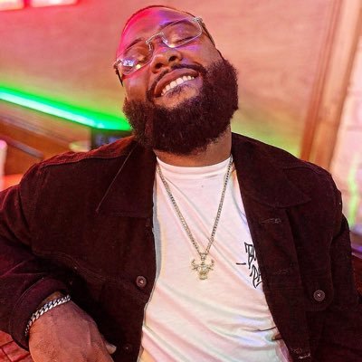 BigTimeJohnson5's profile picture. FloridaMade🍊 Entrepreneur 💡 Business Owner💰BOOZY BABES Bartending Service LLC 🥃👯‍♀️ALORA ANN BODY BAR💆🏾‍♀️ Stock Trader 📈