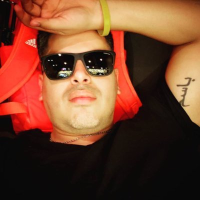 Comunicador visual, empresario, actor, futbolero, 9. ALiancista de corazón 💙 #Íntimo
IG: https://t.co/yFZKuENAZY