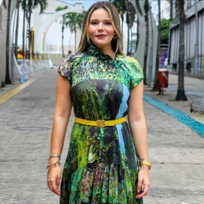 Abogada Especialista en Derecho Urbano y Derecho Comercial & Magister Planificación Territorial y Gestión Ambiental.  •Secretaria de Planeación de Ibagué•