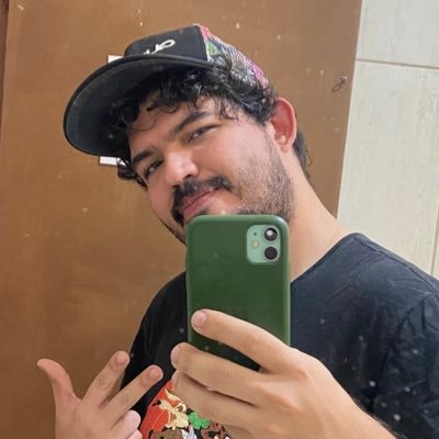 Ex-nada tentando sobreviver nesta vida, DaftPunker, Gaymer, comento séries, filmes, games e meus delírios da vida adulta. @caioyps.bsky.social