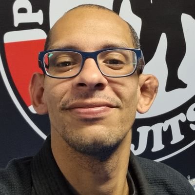 victtorjiujitsu's profile picture. Caia sete vezes, levante-se oito.