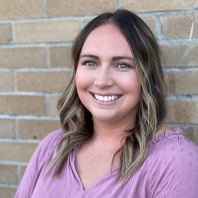 Coach_Huggins's profile picture. LHS Teacher and Coach 🦁❤️