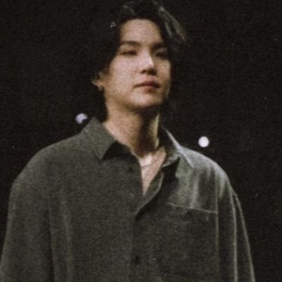 sirldut's profile picture. ....
buat baca AU doang